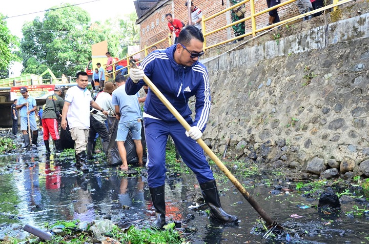 IWO Sinjai dan Pemda Bersih Kanal untuk Cegah Banjir 